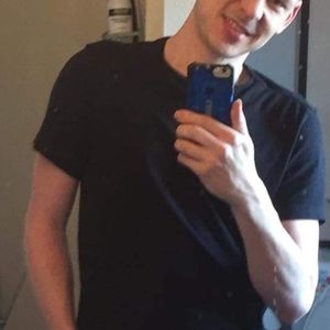 Meet your Posher, Devin